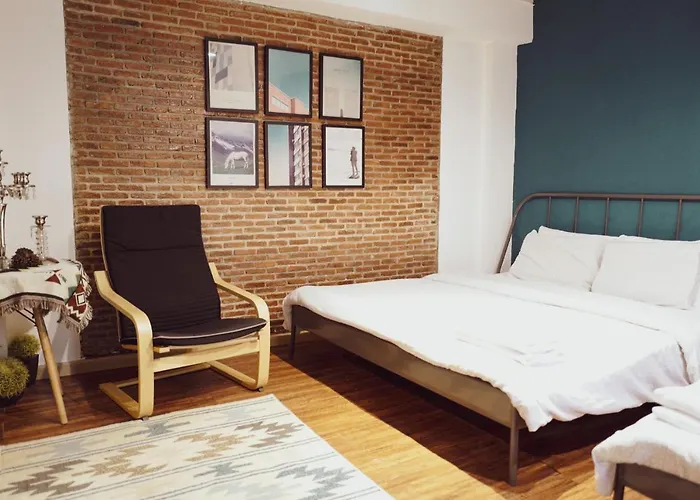 T-House Bkk 2Floors Near Bts With Swimming Pool And Free Wifi