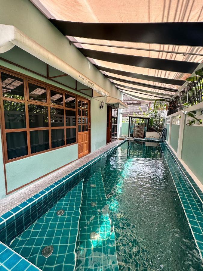 Rumah tetamu T-house Bkk 2floors Near Bts With Swimming Pool And Free Wifi
