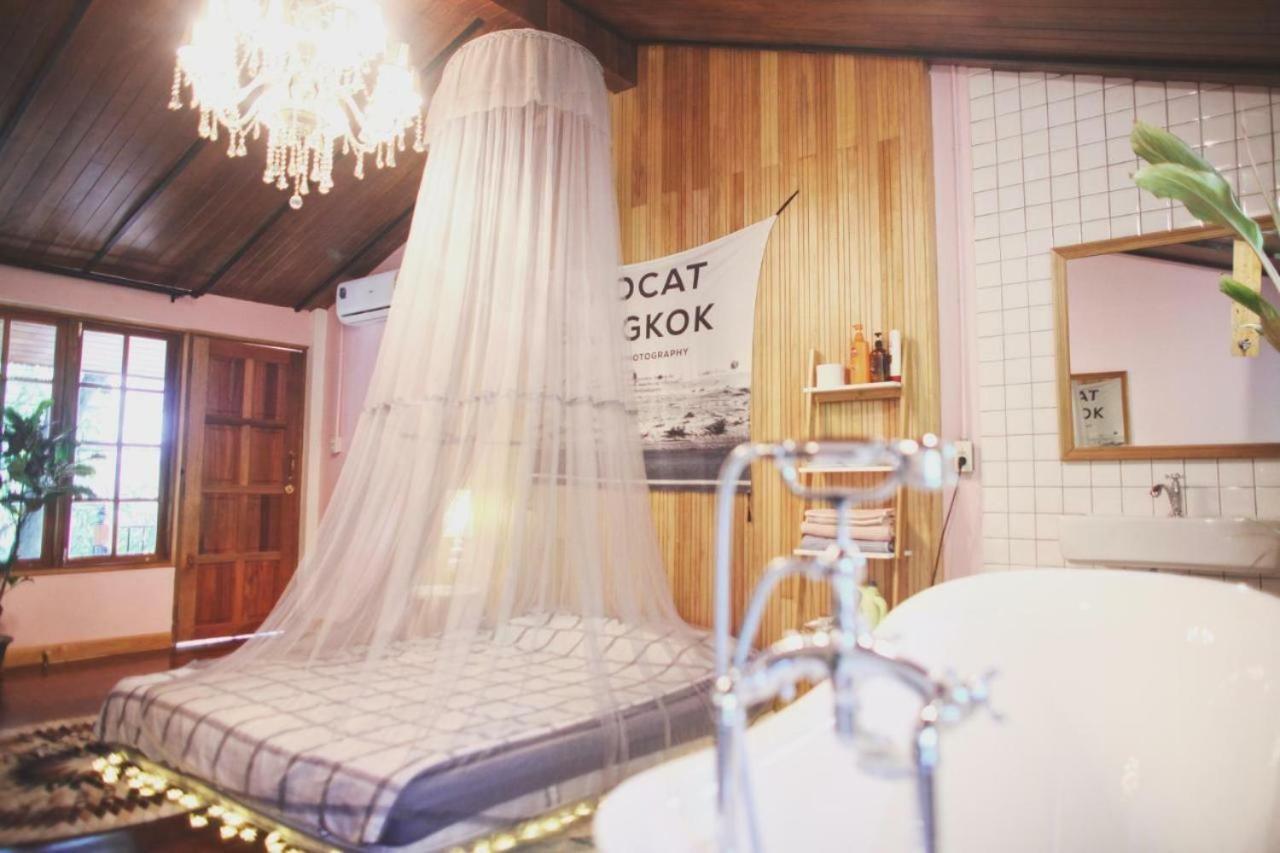Rumah tetamu T-house Bkk 2floors Near Bts With Swimming Pool And Free Wifi